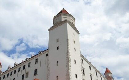 bratislava-7290316_640